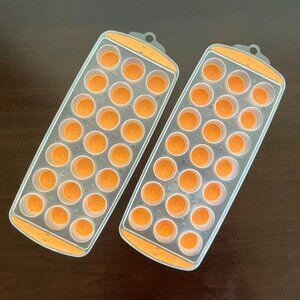 EUC Pair of Plastic Mini Ice Cube Trays with Silicone Bottoms